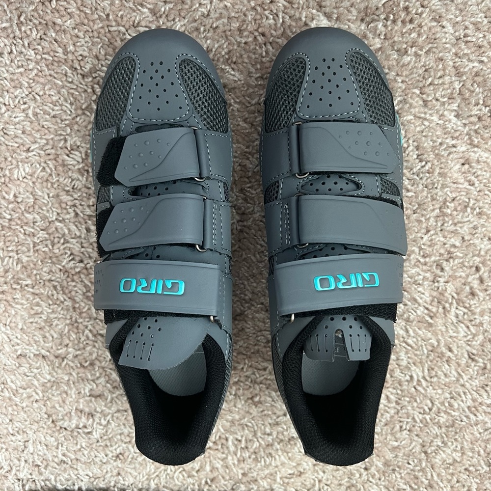 Women’s Giro Techne Wide spin shoes size 39 (US women’s 7.5)